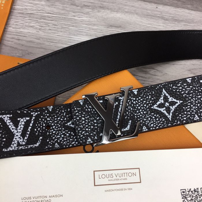 Louis Vuitton Belt 40MM LVB00070